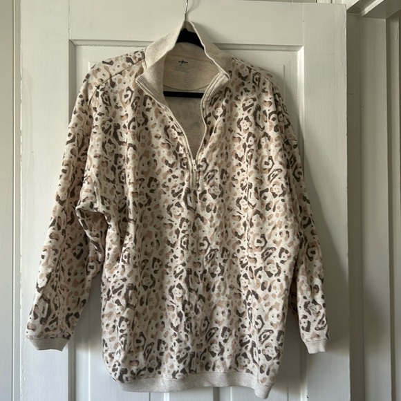 Aerie zip up, size medium, worn rarely. - Picture 1 of 3